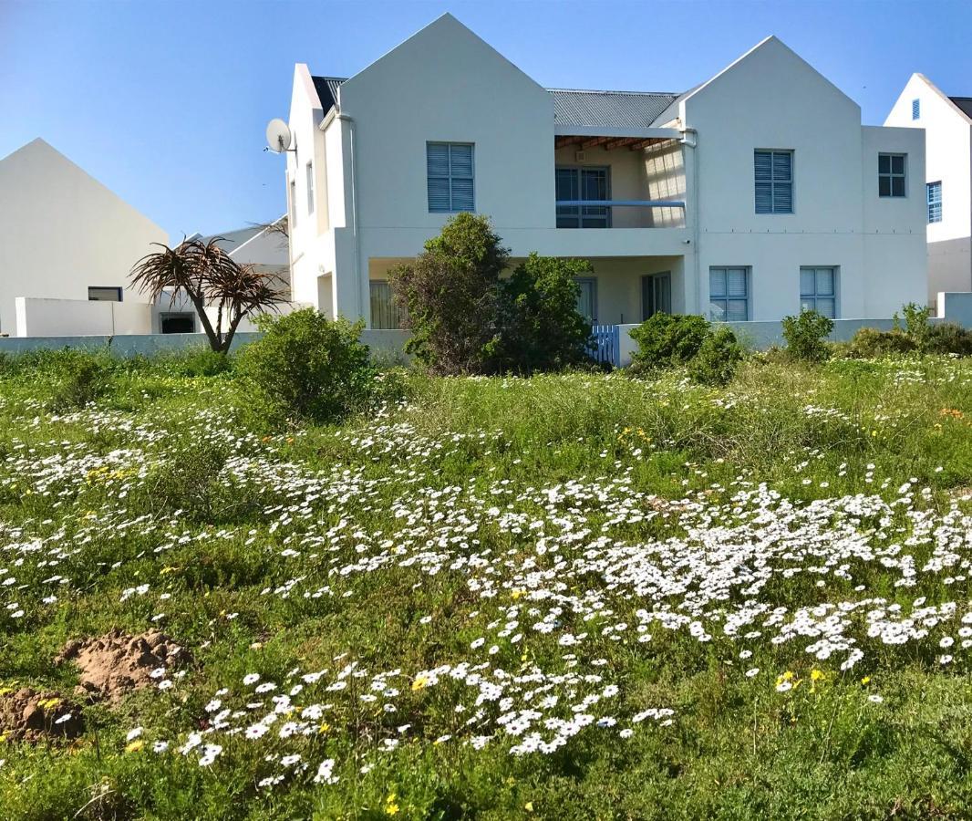 Perfect 10 - 10 To 13 Sleeper Luxury Holiday Home Breakage Deposit Of R2500 Per Weekend Lease لانجيبان المظهر الخارجي الصورة