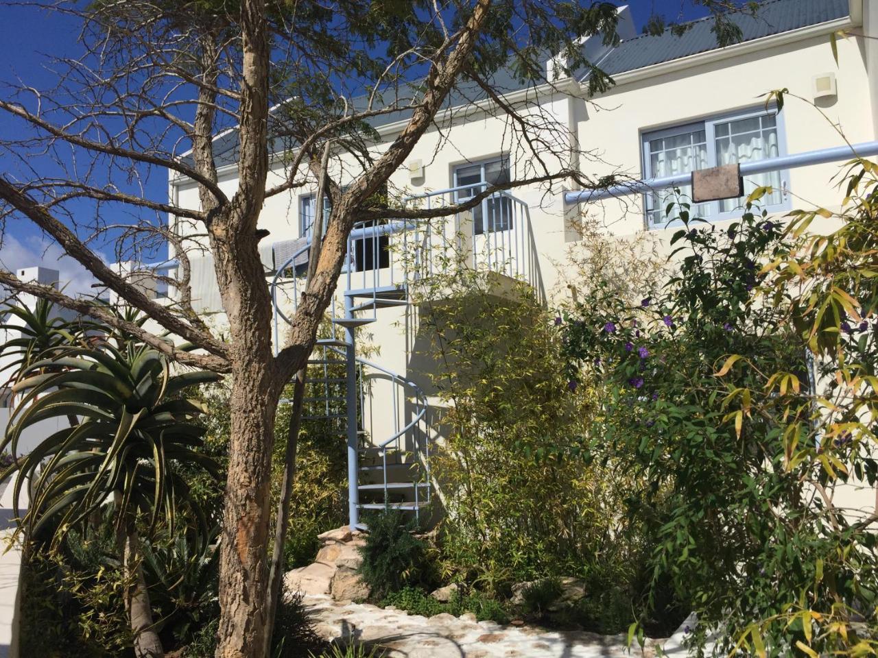 Perfect 10 - 10 To 13 Sleeper Luxury Holiday Home Breakage Deposit Of R2500 Per Weekend Lease لانجيبان المظهر الخارجي الصورة
