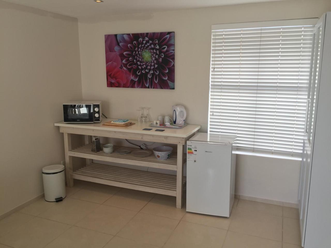 Perfect 10 - 10 To 13 Sleeper Luxury Holiday Home Breakage Deposit Of R2500 Per Weekend Lease لانجيبان المظهر الخارجي الصورة